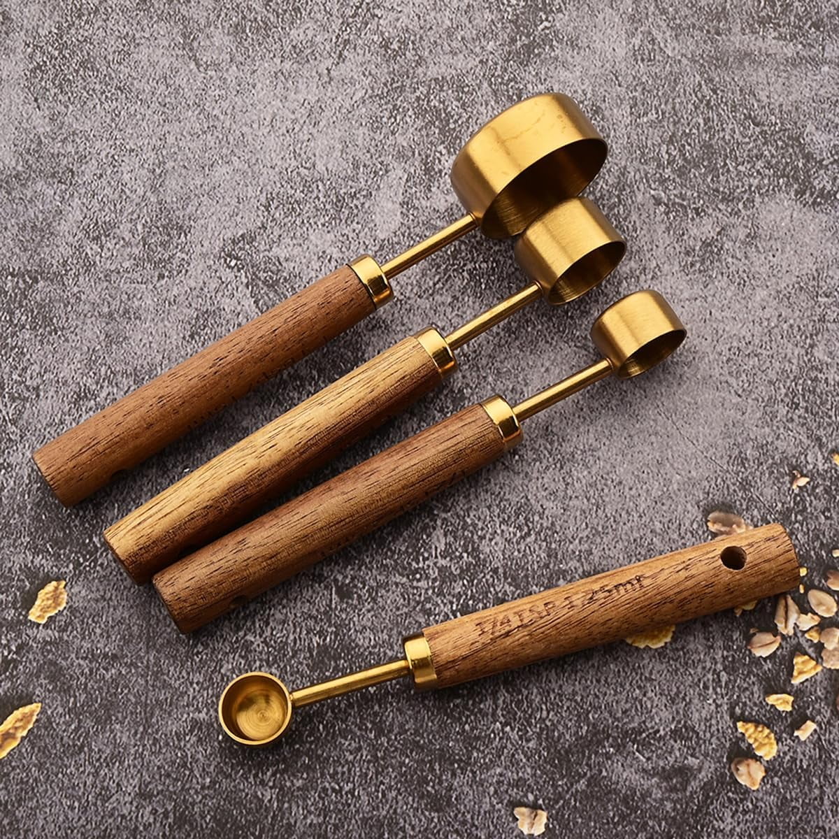 8 pieces Golden Measuring Cups Set and Measuring Spoons Set with Scale Wooden Handle Stainless Steel Dry & Liquid Measuring Cup for Cooking Baking – Convenient Carry Handles for Simple Storage and Daily Tasks